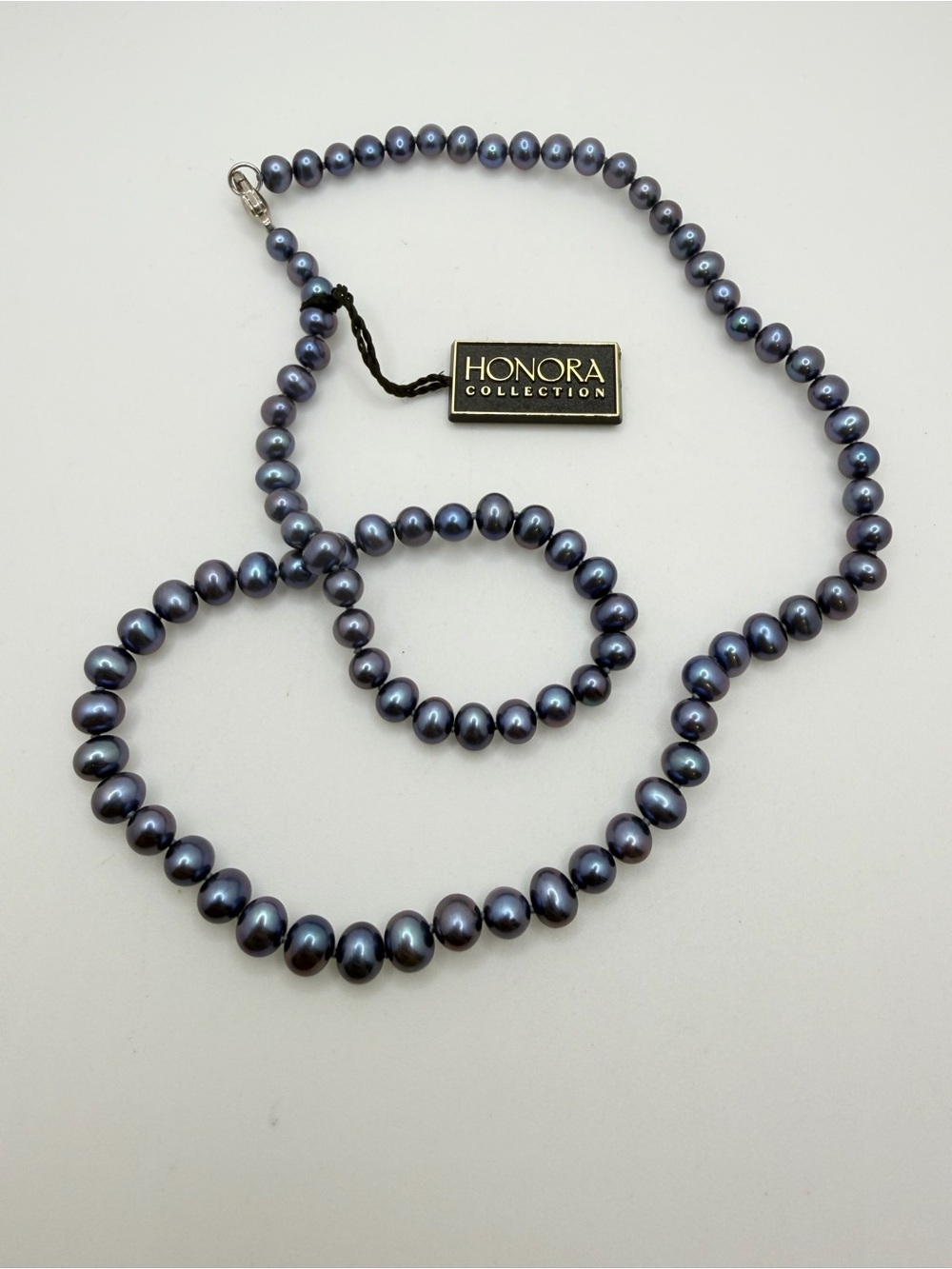 SALE! NWT Honora Collection black‎ pearl necklace with silver tone clasp!